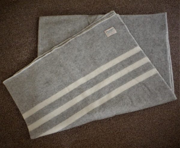 Blanket, queen - Dark Grey with 3 natural stripes, 76"x104"